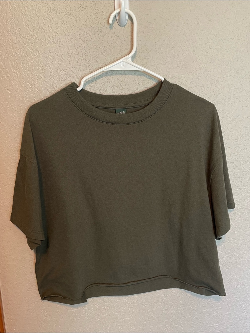 Olive green cropped tee